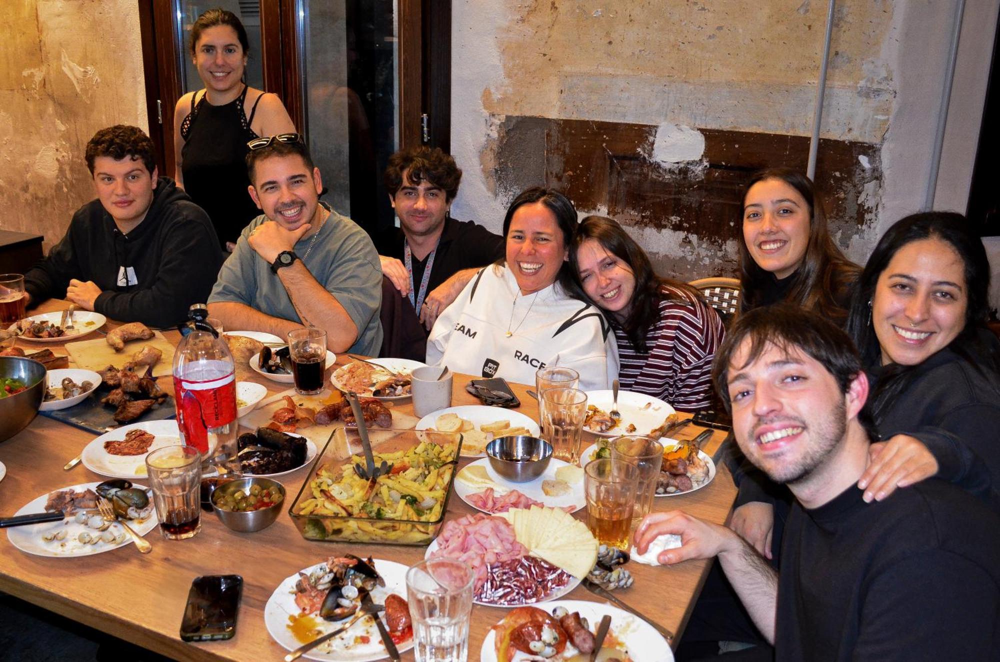 Black Swan Hostel Granada — Foto 1